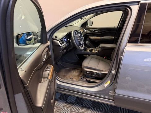 Used 2021 GMC Acadia SLE w/ Driver Convenience Package image 12