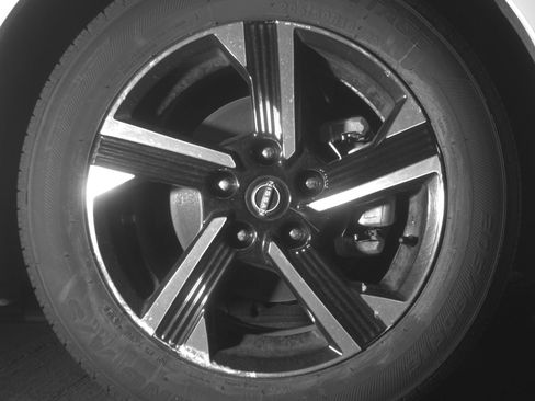 Used 2025 Nissan Sentra SV FWD image 13