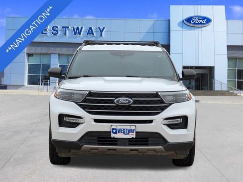 Used 2020 Ford Explorer XLT w/ Equipment Group 202A image 7
