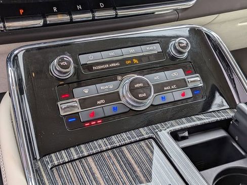 Used 2023 Lincoln Navigator Black Label image 21