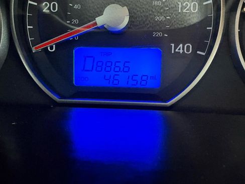 Used 2011 Hyundai Santa Fe Limited w/ Navigation Pkg 4 image 46