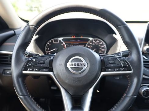 Used 2020 Nissan Altima 2.0 SR FWD image 16