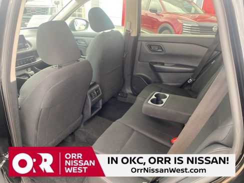 Used 2024 Nissan Rogue S image 16