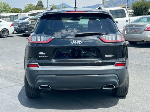 Used 2019 Jeep Cherokee Latitude Plus w/ Comfort/Convenience Group AWD/4WD image 5