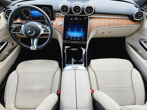 Certified 2022 Mercedes-Benz C 300 4MATIC Sedan image 10