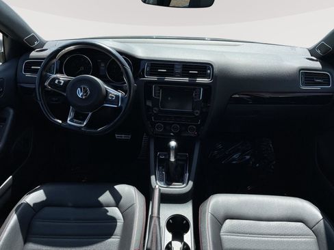 Used 2017 Volkswagen Jetta GLI FWD image 26