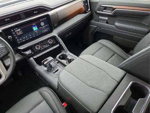 Used 2025 GMC Sierra 1500 Denali w/ Denali Reserve Package image 12