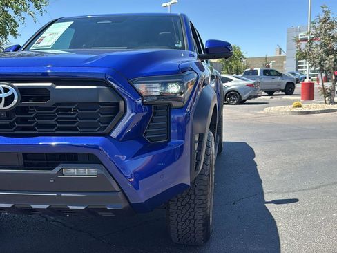 Used 2024 Toyota Tacoma TRD Off-Road w/ TRD Off Road Premium Package AWD/4WD image 3