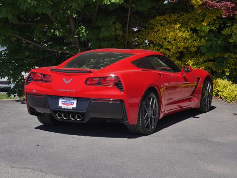 Used 2019 Chevrolet Corvette Stingray Coupe w/ 3LT Preferred Equipment Group RWD image 22