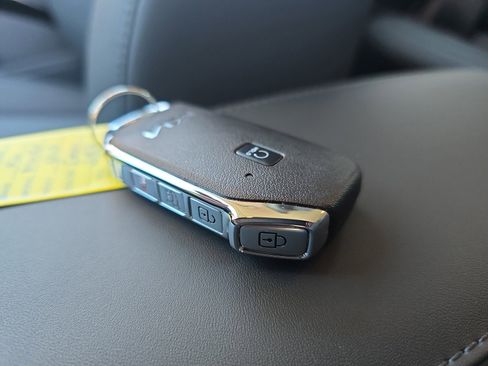 New 2025 Kia Niro Wind w/ Wind Preserve Package image 36