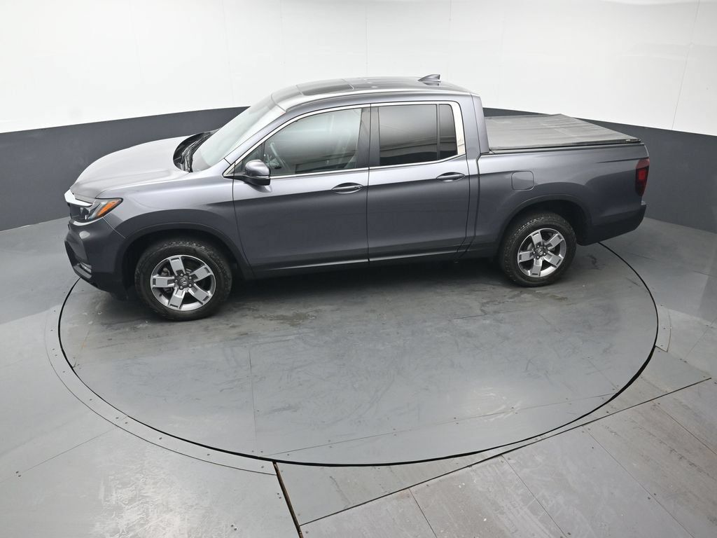 Certified 2025 Honda Ridgeline RTL image 37