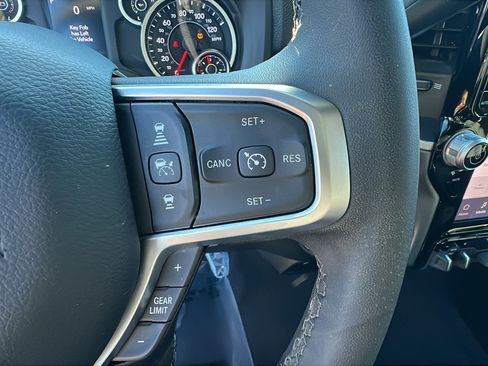 Used 2025 RAM 2500 Big Horn image 28