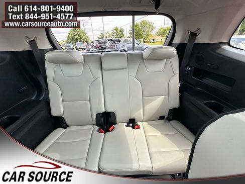 Used 2024 Kia Telluride SX Prestige AWD/4WD image 25