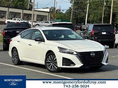 Used 2025 Nissan Altima 2.5 SV