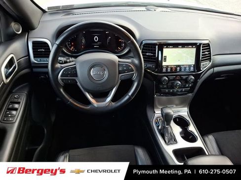 Used 2022 Jeep Grand Cherokee Laredo X AWD/4WD image 14