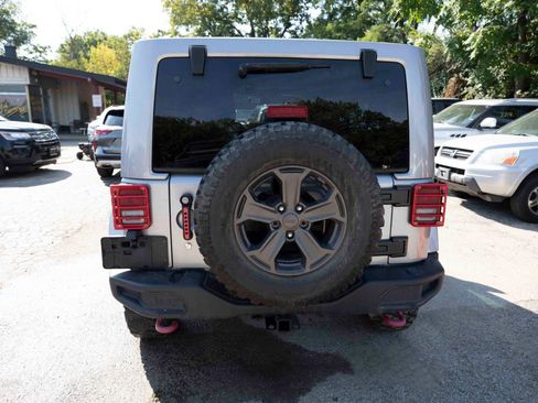 Used 2018 Jeep Wrangler Unlimited Rubicon AWD/4WD image 8