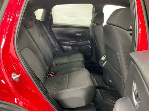 Certified 2025 Honda HR-V Sport image 12
