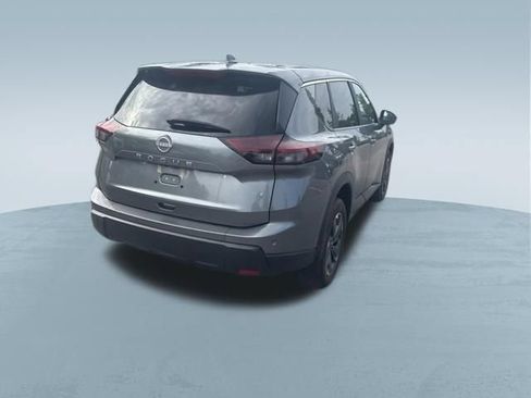 Used 2025 Nissan Rogue SV FWD image 8