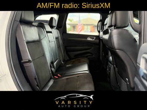 Used 2022 Jeep Grand Cherokee Laredo X image 12