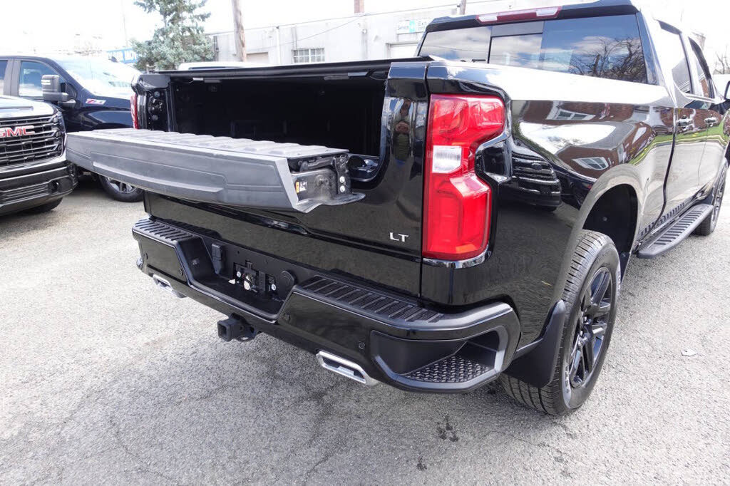 Used 2022 Chevrolet Silverado 1500 LT Trail Boss w/ LT Trail Boss Premium Package AWD/4WD image 32