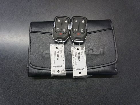 Used 2020 GMC Acadia Denali w/ Technology Package image 22