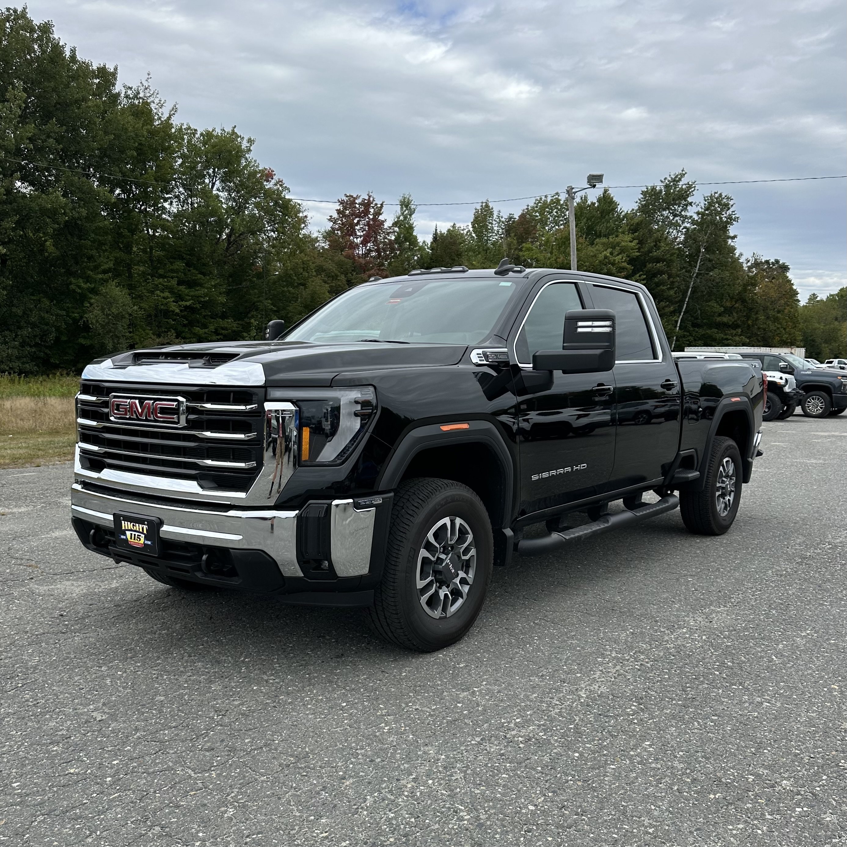 Used 2026 GMC Sierra 2500 SLE w/ SLE Value Package; AWD/4WD image 9