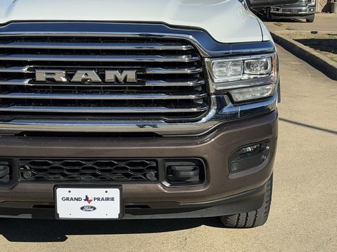 Used 2024 RAM 2500 Limited w/ Safety Group image 10