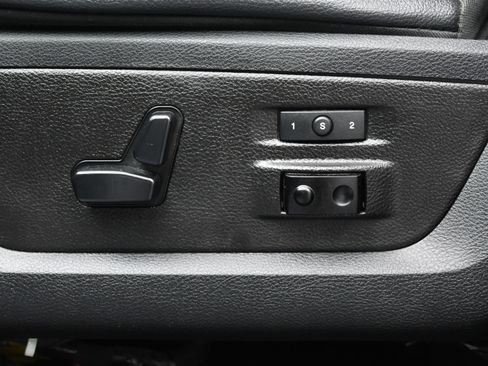 Used 2018 RAM 2500 Laramie w/ Off Road Package image 10