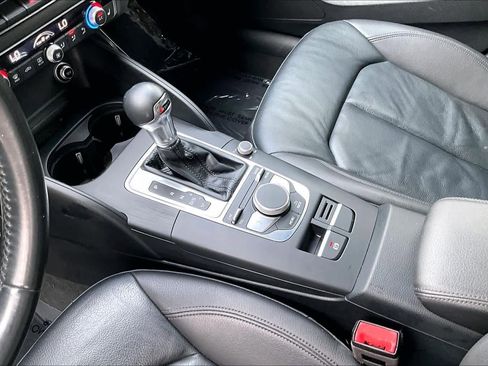 Used 2018 Audi A3 2.0T Premium image 16
