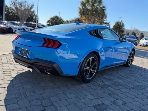 Used 2024 Ford Mustang Premium image 7