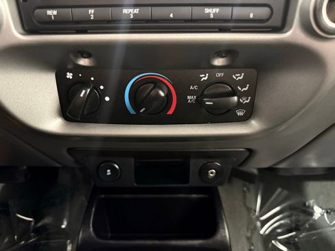 Used 2011 Ford Ranger XLT image 30