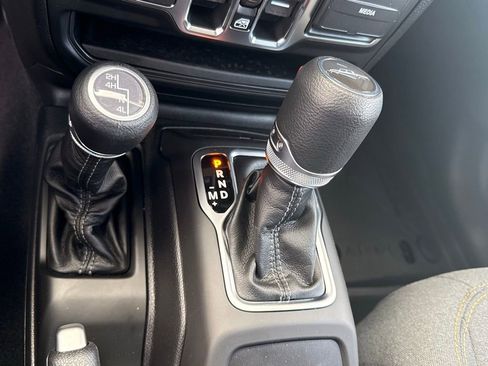New 2026 Jeep Gladiator Sport AWD/4WD image 17