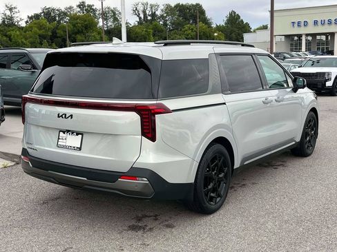 Certified 2026 Kia Carnival SX Prestige FWD image 30