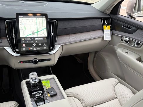 New 2026 Volvo XC90 B6 Ultra w/ Protection Package Premier image 12