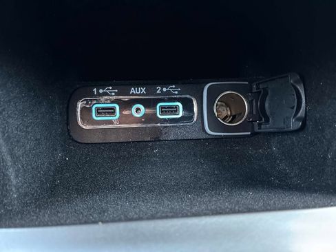 Used 2020 Jeep Grand Cherokee Laredo AWD/4WD image 27