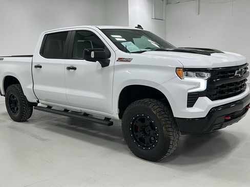 Used 2022 Chevrolet Silverado 1500 LT Trail Boss w/ LT Trail Boss Premium Package image 8