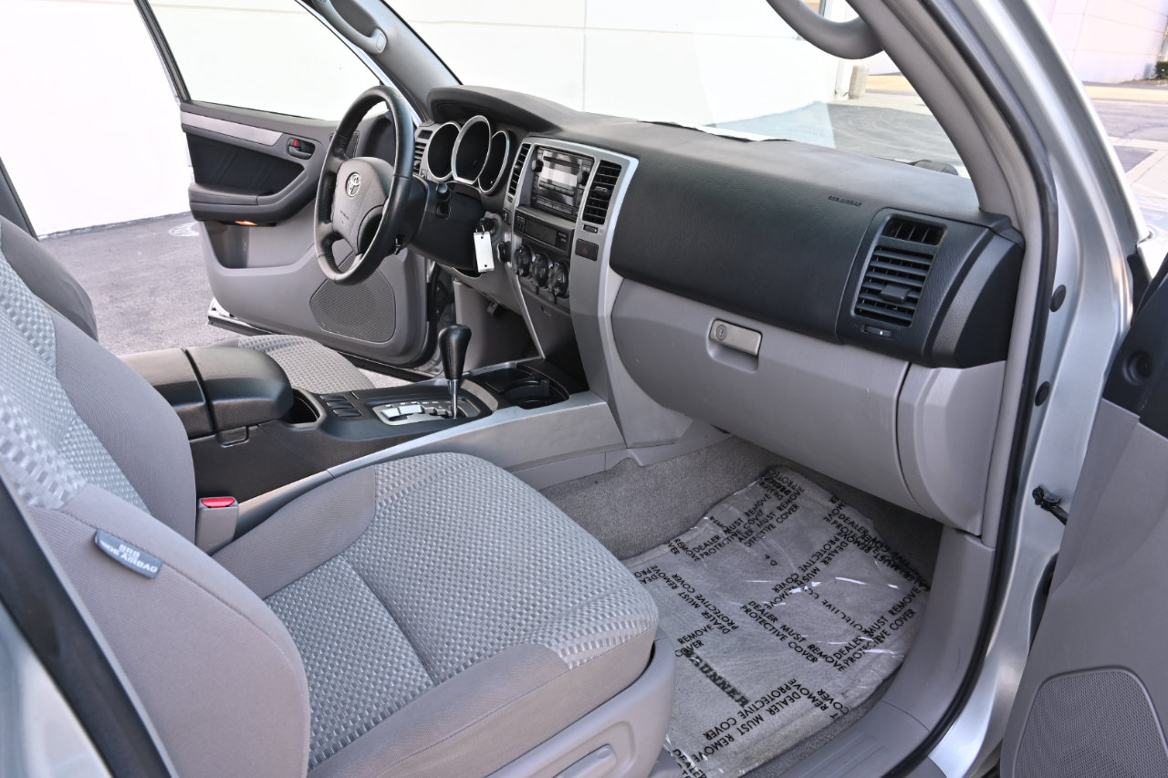 Used 2008 Toyota 4Runner SR5 RWD image 12