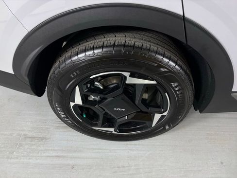 New 2026 Kia Sportage EX AWD/4WD image 9
