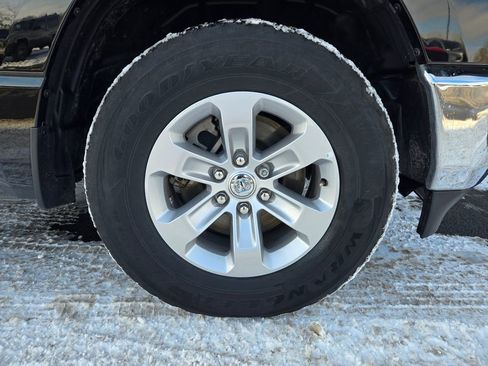 Used 2023 RAM 1500 Laramie AWD/4WD image 9