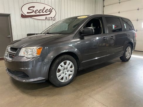 Used 2017 Dodge Grand Caravan SE w/ UConnect Hands-Free Group FWD image 1