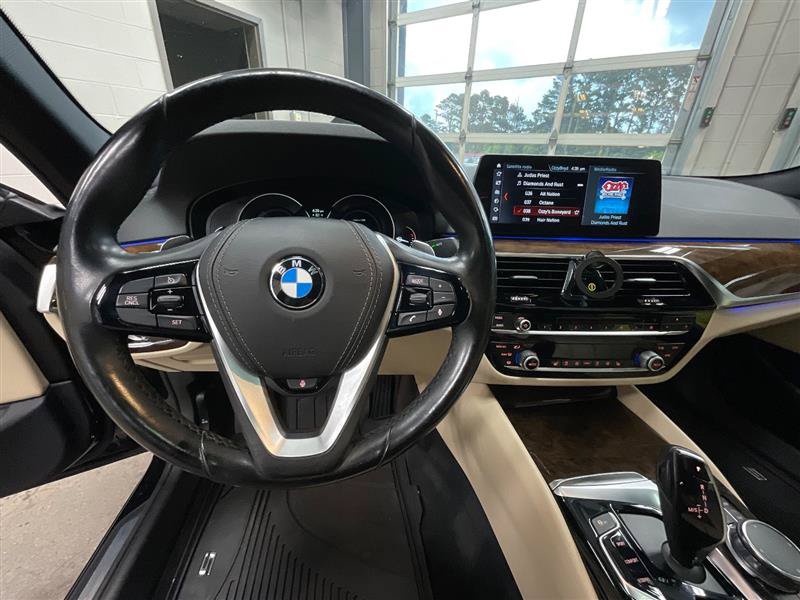 Used 2018 BMW 530i w/ Premium Package RWD image 13