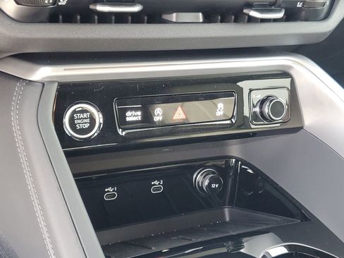 New 2025 Audi Q5 Premium Plus image 29