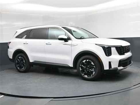 New 2026 Kia Sorento S w/ S Panoramic Sunroof Package image 2