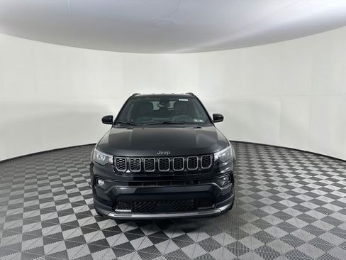 New 2026 Jeep Compass Latitude image 2