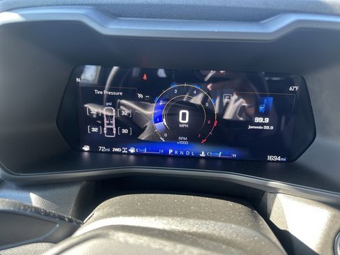 Used 2025 Chevrolet Colorado Trail Boss image 16