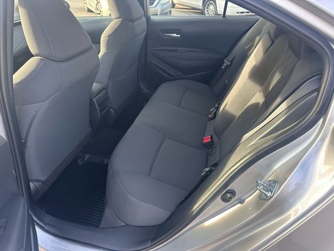 Used 2020 Toyota Corolla LE image 17