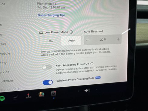 Used 2022 Tesla Model Y Long Range image 23