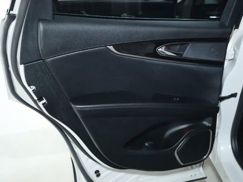 Used 2022 Lincoln Nautilus Reserve image 13