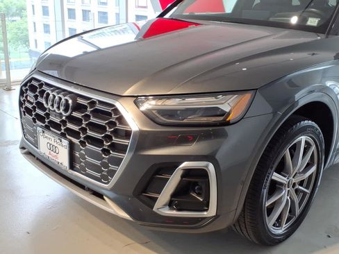 Used 2023 Audi SQ5 Prestige w/ Prestige Package AWD/4WD image 7