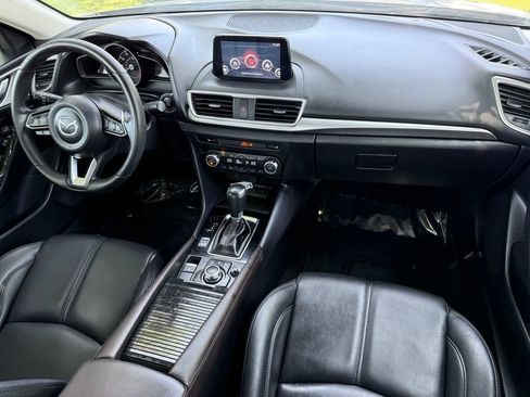 Used 2018 MAZDA MAZDA3 Touring FWD image 23